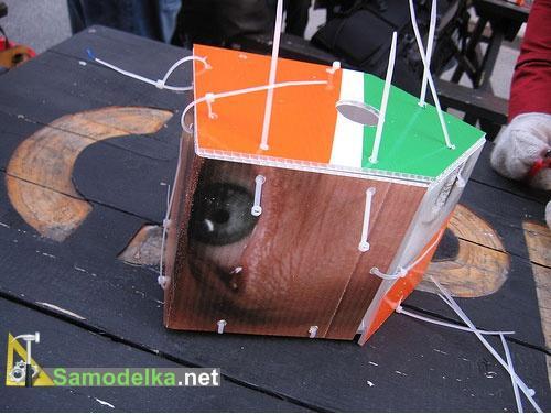 Как сделать скворечник из пластика - скрепляем на хомуты