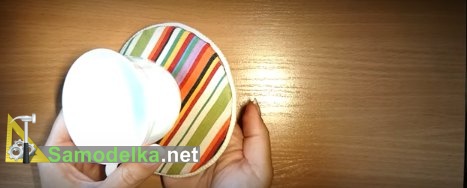 Подставка под чашки из старых комакт-дисков