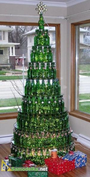 бутылочная елка из пивных бутылок