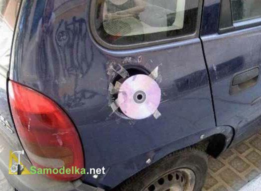 крышка бензобака из CD диска