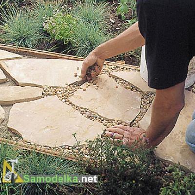 дорожка из плитняка своими руками засыпаем гравием
