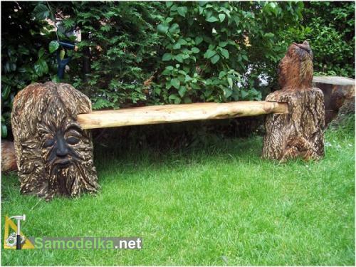 составная резная скамейка из дерева фото 1
