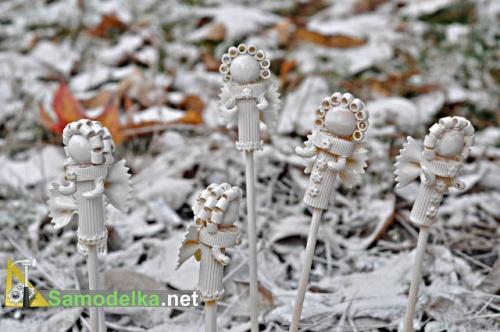 ангелы из макарон покраска