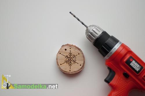 необычные снежинки своими руками сверлим отверстие