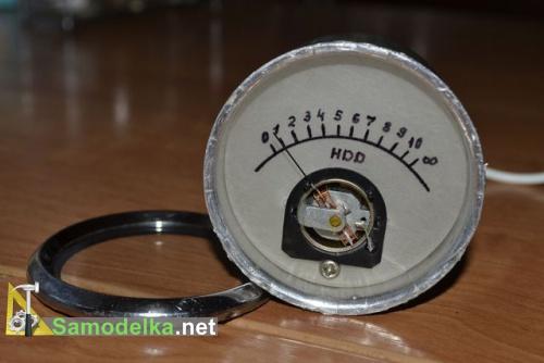 Компьютер в корпусе старой колонке