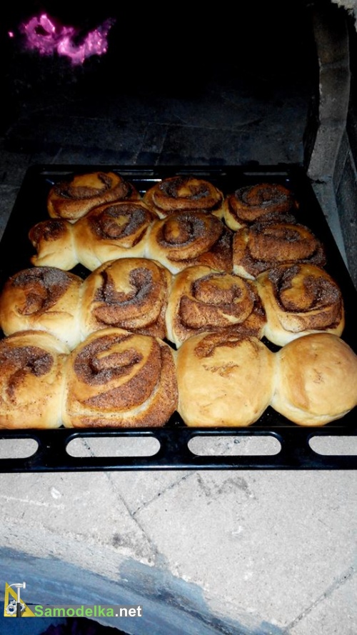 булочки с корицей