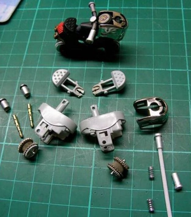 Как сделать мотоцикл из зажигалок пошаговая инструкция