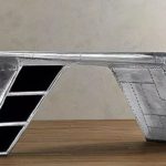 Компьютерный стол из плоскости самолета.